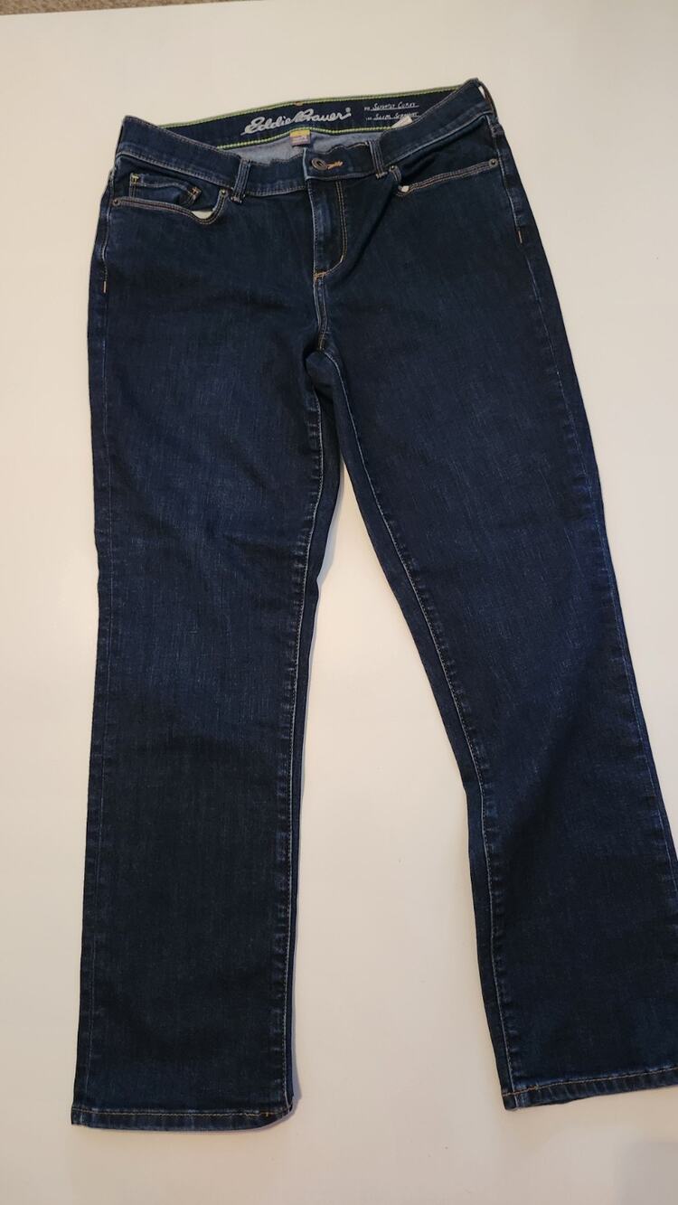 Eddie Bauer Jeans Women's P8 Slightly Curvy Slim Leg Dark Wash Blue Petite #448